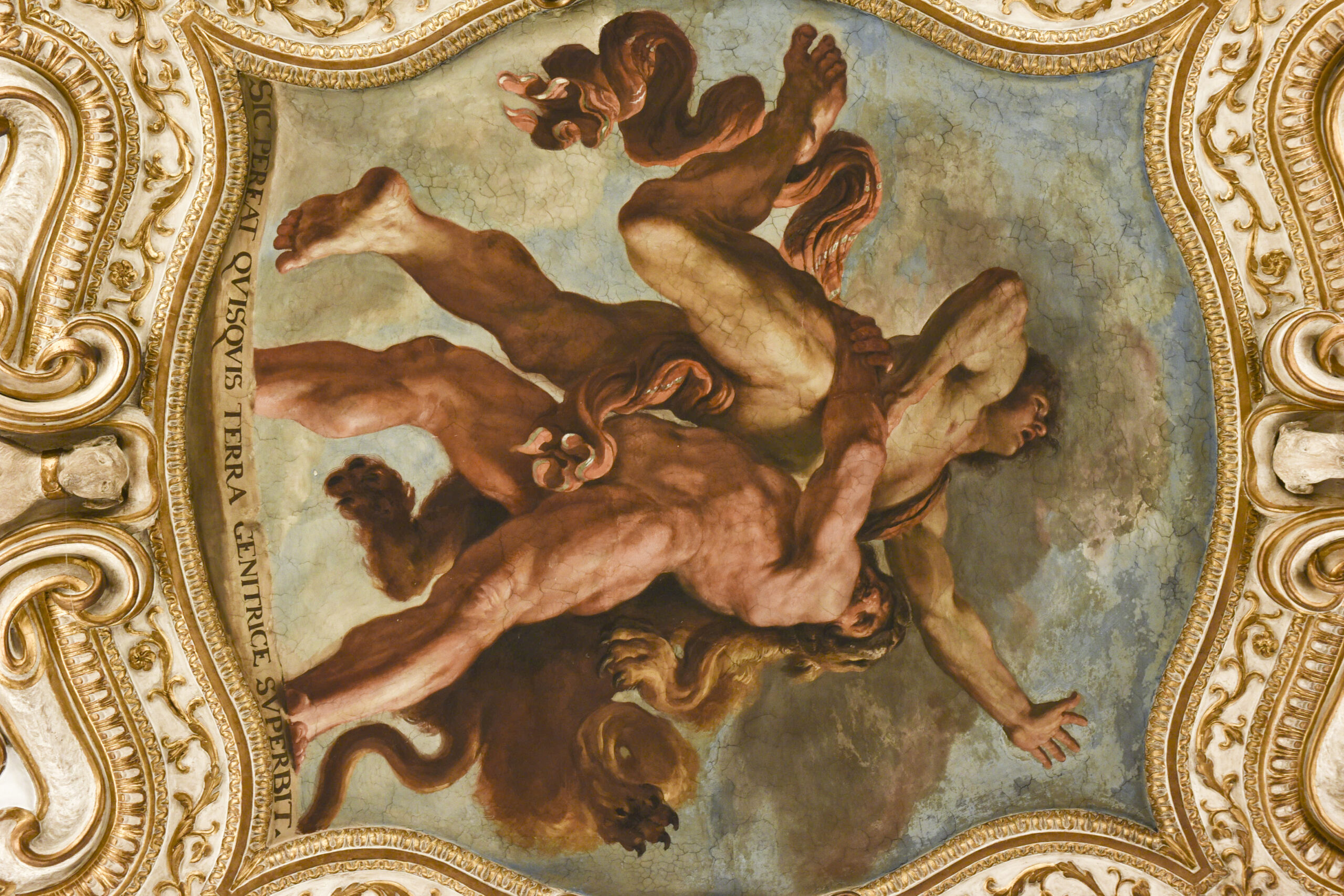 L'affresco del Guercino: Ercole solleva da terra il gigante Anteo